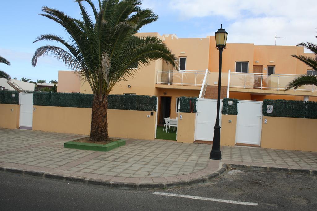 Anju Villas Los Delfines Bravo'S Apartments Corralejo Luaran gambar