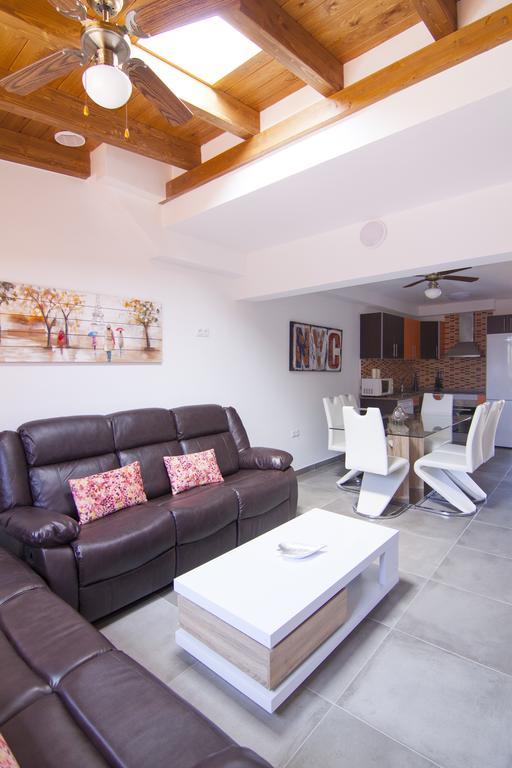 Anju Villas Los Delfines Bravo'S Apartments Corralejo Luaran gambar