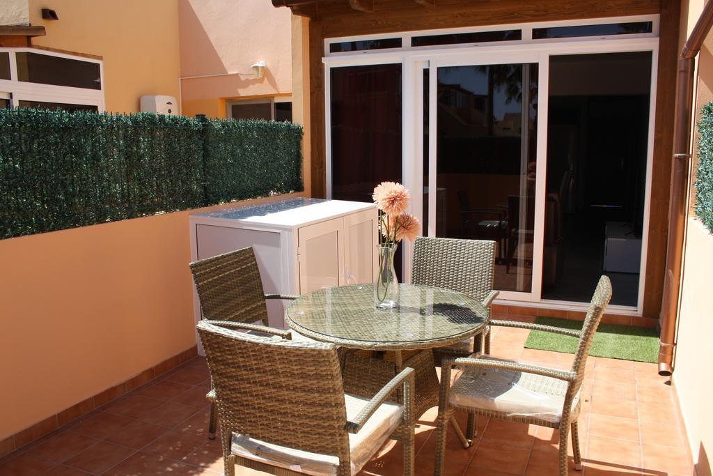 Anju Villas Los Delfines Bravo'S Apartments Corralejo Luaran gambar